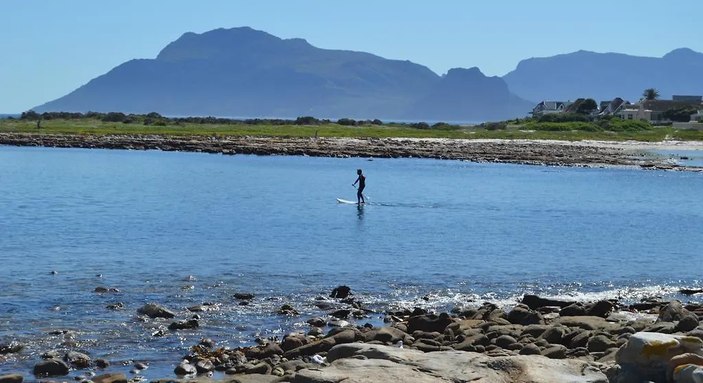 Canary Cottages Kommetjie Apartment