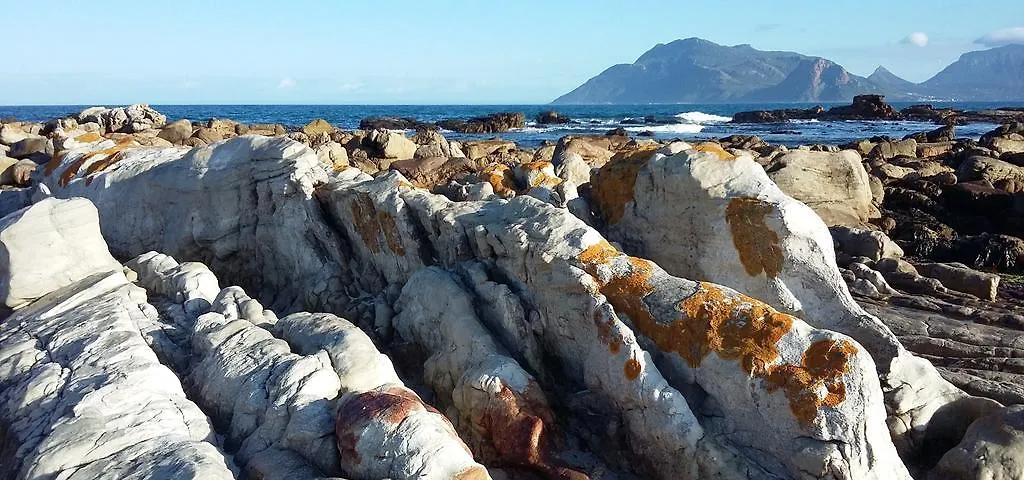 Canary Cottages Kommetjie South Africa